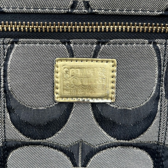 GUC Coach Poppy Signature Shoulder Bag w/ Large Glitter Hangtag - Picture 4 of 15